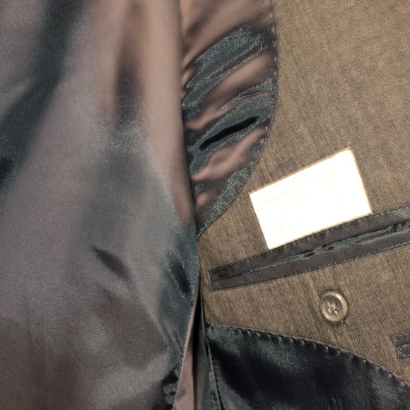 Vitale Barberis Canonico Men’s Gray 2 Button Suit - Picture 3 of 8